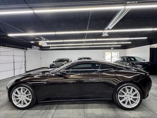 2018 Aston Martin DB11 Base