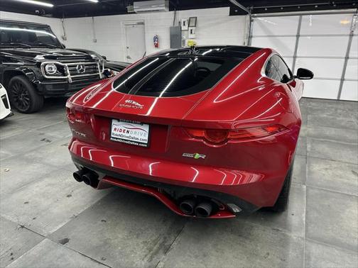 2017 Jaguar F-TYPE R