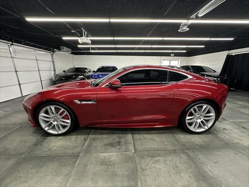 2017 Jaguar F-TYPE R