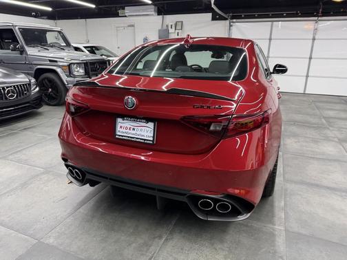 2019 Alfa Romeo Giulia Quadrifoglio