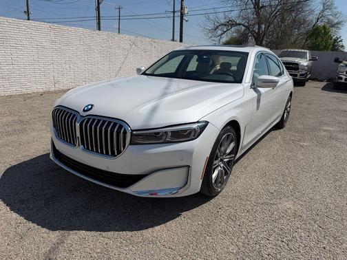 Mineral White Metallic 2021 BMW 740 740i
