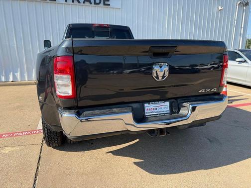 Maximum Steel Metallic Clearcoat 2019 RAM 3500 Tradesman Crew Cab 4x4 8' Box