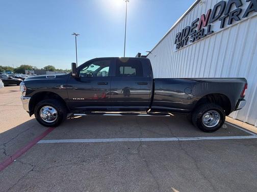 Maximum Steel Metallic Clearcoat 2019 RAM 3500 Tradesman Crew Cab 4x4 8' Box