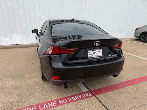 Obsidian 2016 Lexus IS 200t Base