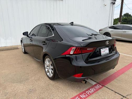 Obsidian 2016 Lexus IS 200t Base