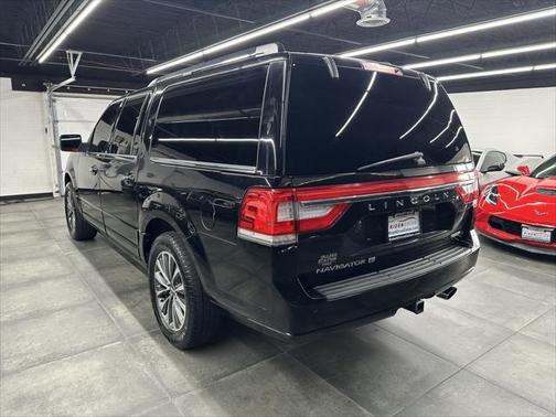 2016 Lincoln Navigator Select