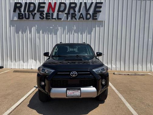 Midnight Black Metallic 2024 Toyota 4Runner TRD Off Road Premium