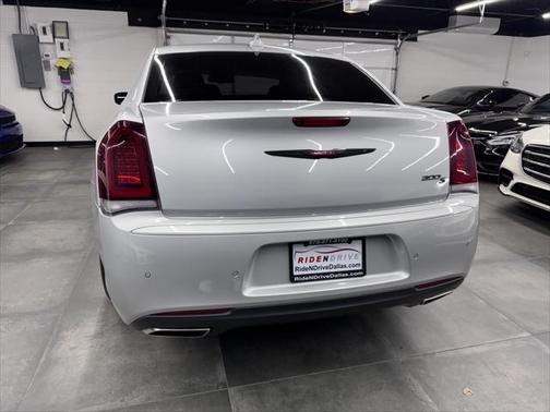 2023 Chrysler 300 S