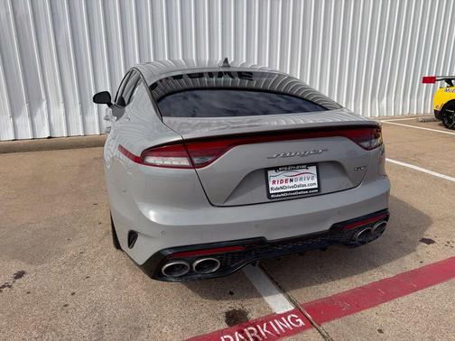 Ceramic Silver 2022 Kia Stinger GT1