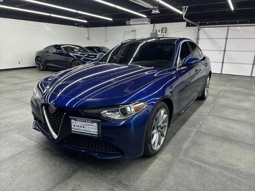 2020 Alfa Romeo Giulia Base