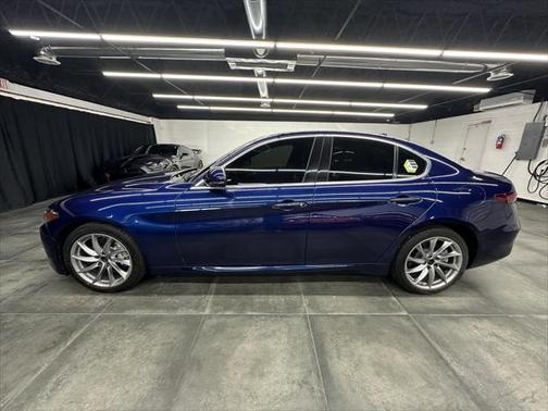 2020 Alfa Romeo Giulia Base