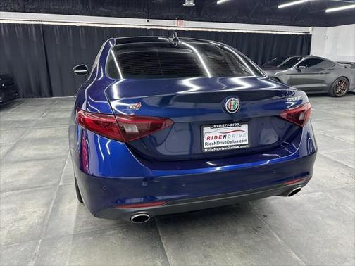 2020 Alfa Romeo Giulia Base