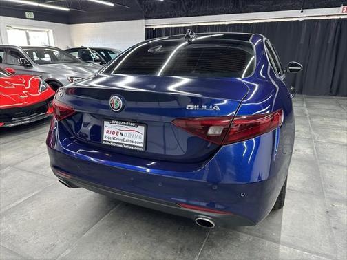 2020 Alfa Romeo Giulia Base