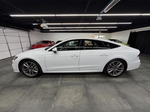 2022 Audi A7 55 Premium Plus