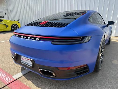 Gentian Blue Metallic 2021 Porsche 911 Carrera