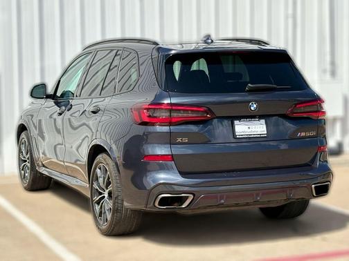Arctic Grey Metallic 2022 BMW X5 M50i
