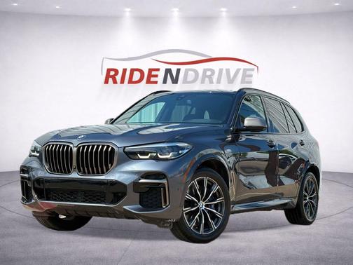 Arctic Grey Metallic 2022 BMW X5 M50i
