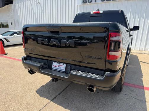 Diamond Black Crystal Pearlcoat 2022 RAM 1500 Rebel