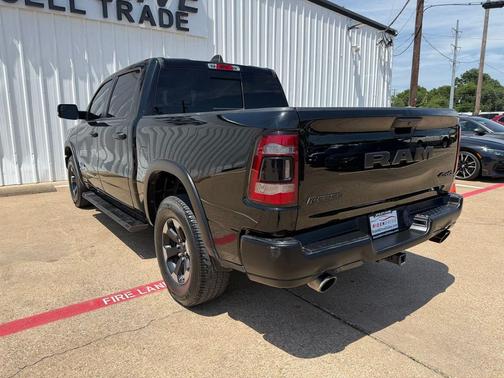 Diamond Black Crystal Pearlcoat 2022 RAM 1500 Rebel