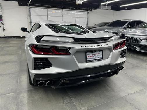 2020 Chevrolet Corvette Stingray w/2LT