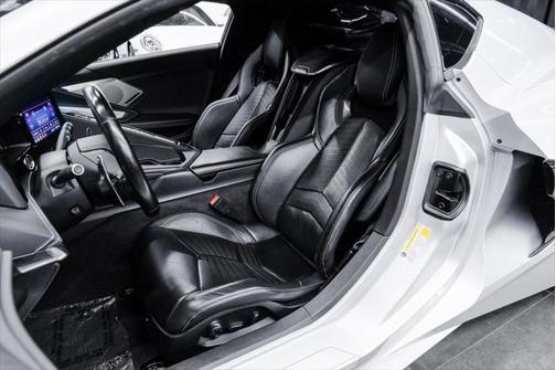 2020 Chevrolet Corvette Stingray w/2LT
