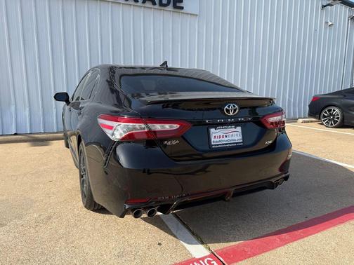 Midnight Black Metallic 2020 Toyota Camry XSE