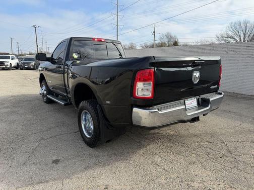 2022 RAM 3500 Tradesman Regular Cab 4x4 8' Box