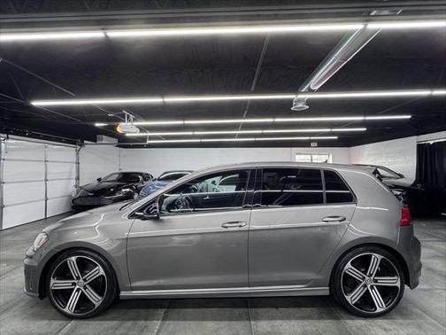 2015 Volkswagen Golf R 4-Door w/DCC & Navigation
