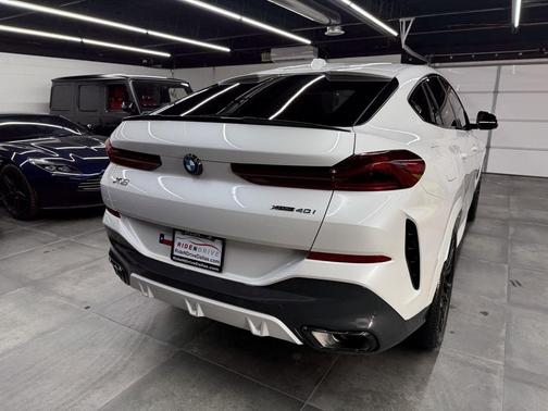 2024 BMW X6 xDrive40i
