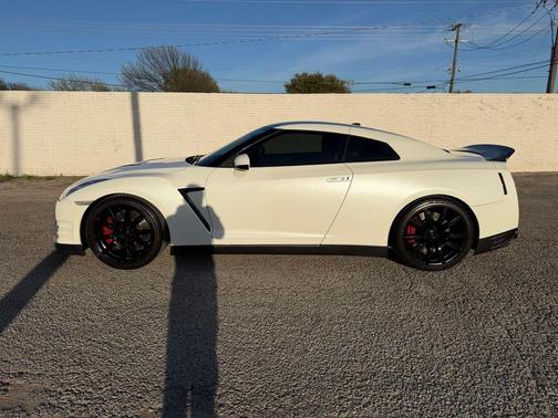 2015 Nissan GT-R Premium