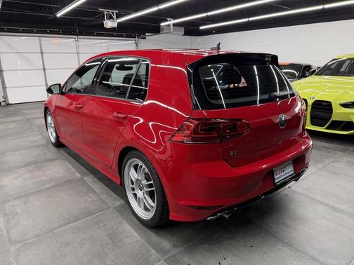 2017 Volkswagen Golf R 2.0T Manual