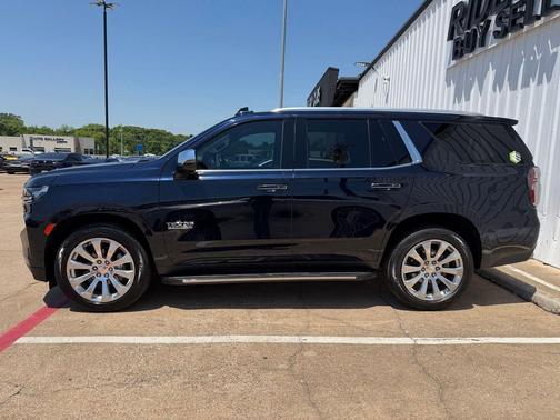 Midnight Blue Metallic 2022 Chevrolet Tahoe Premier