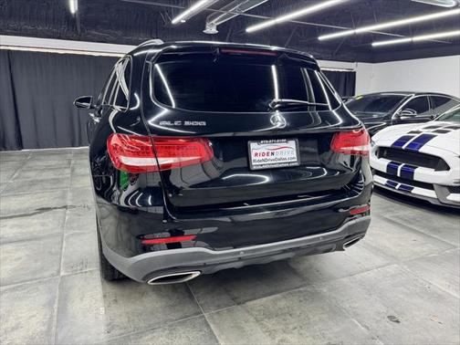 2018 Mercedes-Benz GLC 300 Base