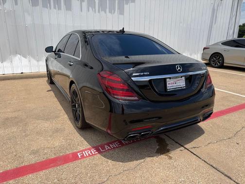 Obsidian Black Metallic 2020 Mercedes-Benz AMG S 63 4MATIC
