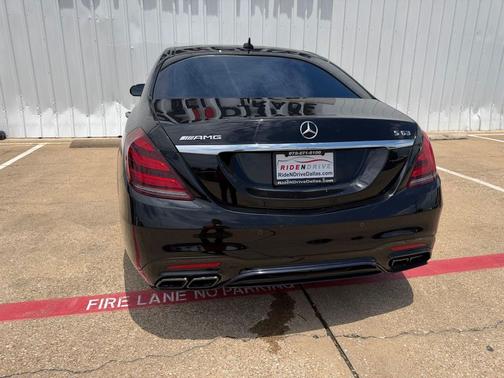 Obsidian Black Metallic 2020 Mercedes-Benz AMG S 63 4MATIC