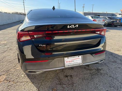 2022 Kia K5 LX