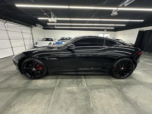 2015 Jaguar F-TYPE R