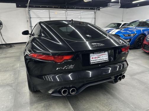 2015 Jaguar F-TYPE R