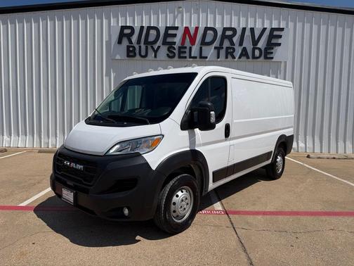 Bright White Clearcoat 2023 RAM ProMaster 3500 Low Roof