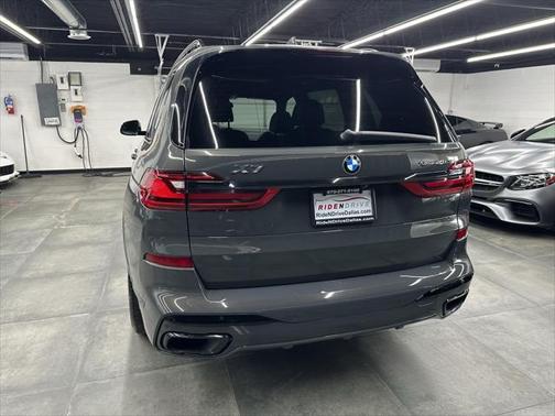 2022 BMW X7 xDrive40i
