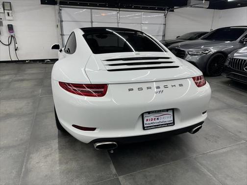 2015 Porsche 911 Carrera