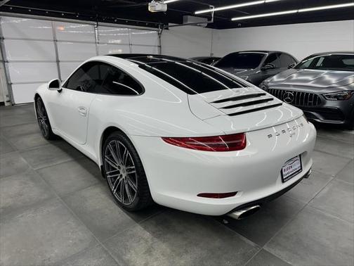 2015 Porsche 911 Carrera