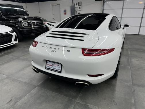 2015 Porsche 911 Carrera