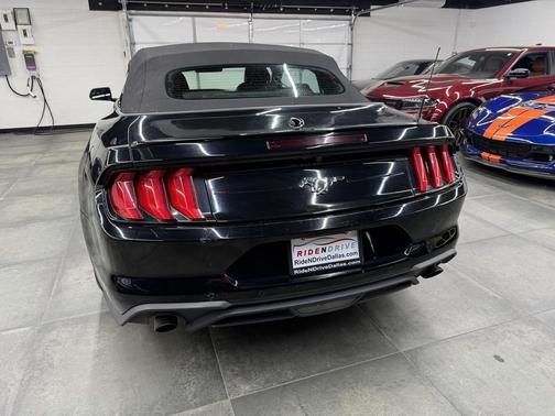 2023 Ford Mustang EcoBoost Premium