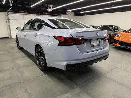 2024 Nissan Altima SR FWD