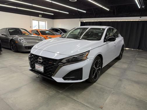 2024 Nissan Altima SR FWD