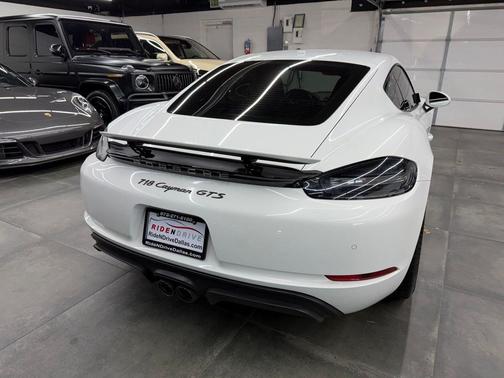 2018 Porsche 718 Cayman GTS