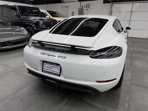 2018 Porsche 718 Cayman GTS