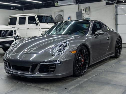 2016 Porsche 911 Carrera GTS