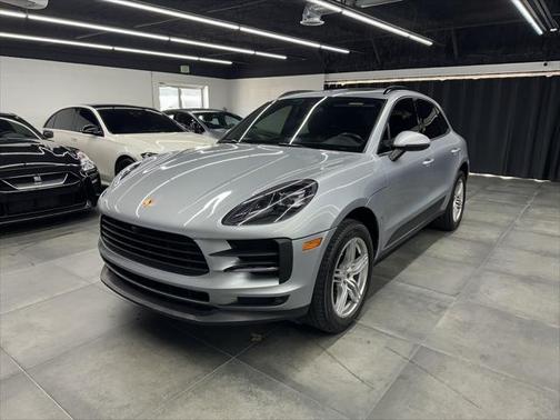2021 Porsche Macan Base